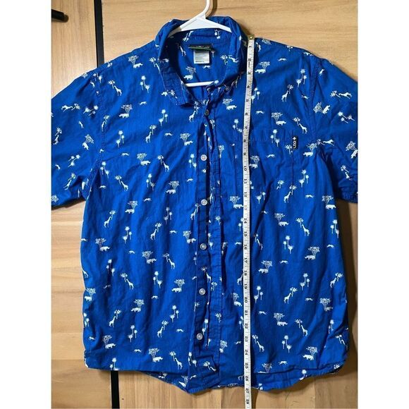 ‎LRG Safari Print Button Up - Picture 5 of 6